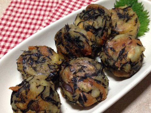 ひじきの煮物deじゃが芋餅焼き♪